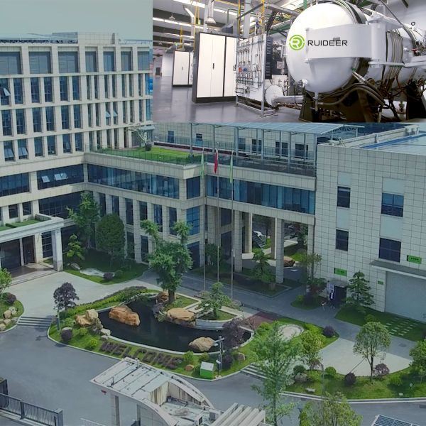 最大積載量1500kg、最高使用温度1550℃の高温真空焼結炉